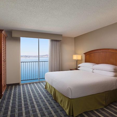 Embassy Suites San Francisco Airport - Waterfront Бърлингейм Екстериор снимка