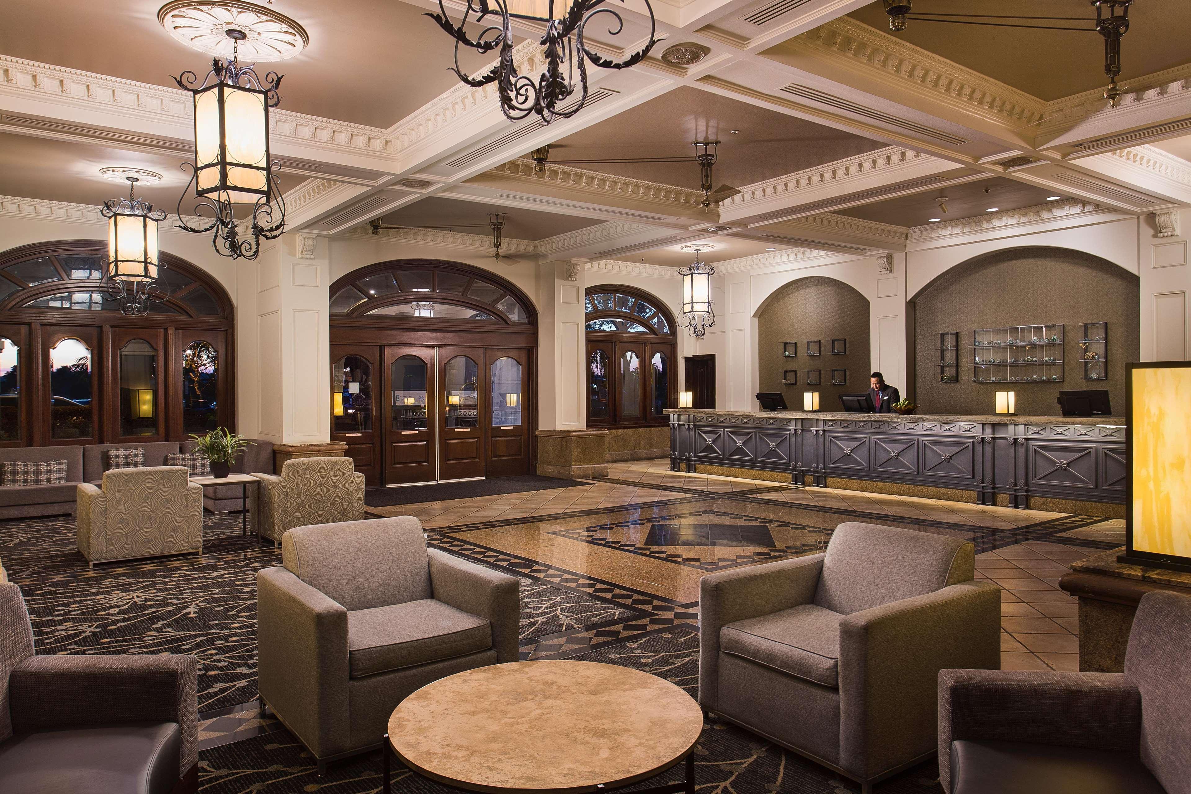 Embassy Suites San Francisco Airport - Waterfront Бърлингейм Екстериор снимка