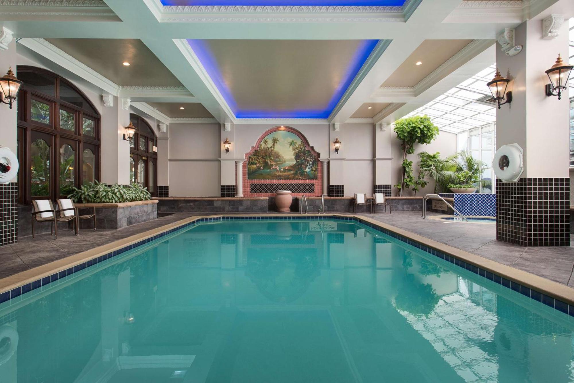 Embassy Suites San Francisco Airport - Waterfront Бърлингейм Екстериор снимка