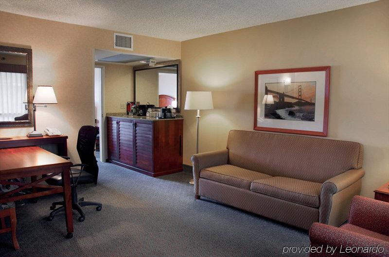 Embassy Suites San Francisco Airport - Waterfront Бърлингейм Стая снимка